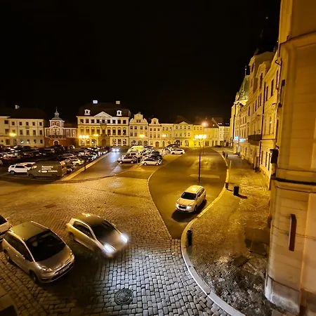 Apartment Romanticke V Podkrovi Na Velkem Namesti, Wi-fi, Netflix *