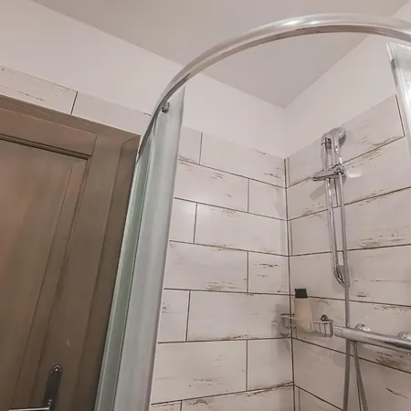 Romantické V Podkroví Na Velkém Náměstí, Wi-fi, Netflix Hradec Králové