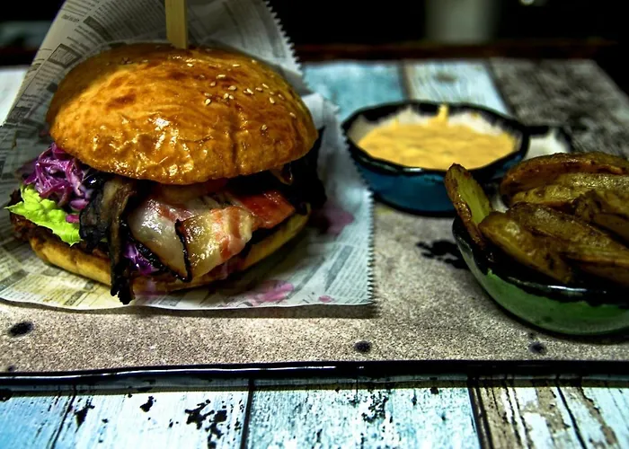 Romanticke V Podkrovi Na Velkem Namesti, Wi-fi * Hradec Kralove